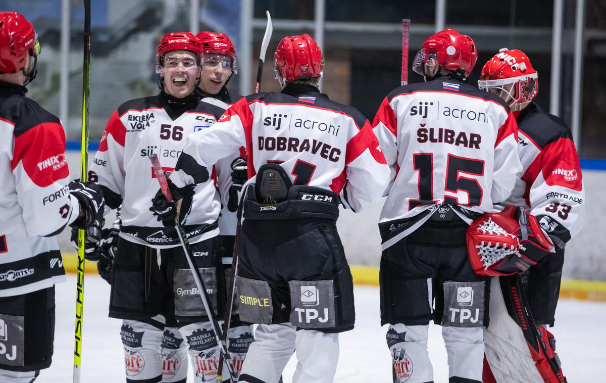 HDD Jesenice : HK RST-Pellet Celje | Jeseničani bi se z večerno zmago v Italiji že uvrstili v polfinale Alpske lige. | Foto Jan Gregorc