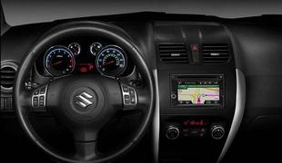Garmin bo prvo serijsko vgrajeno napravo GPS predstavil v suzukiju