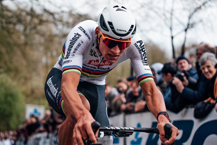 Mathieu van der Poel bo napadel tretjo zmago na Dirki po Flandriji. | Foto: Guliverimage