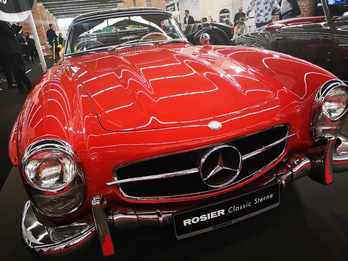 Na lanskem avtosalonu v Frankfurtu smo videli razstavljenih več lično obnovljenih mercedesov 300 SL. Tale je imel ceno 1,29 milijona evrov. | Foto: Gregor Pavšič