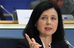 Podpredsednica EK zaskrbljena zaradi nove slovenske medijske zakonodaje