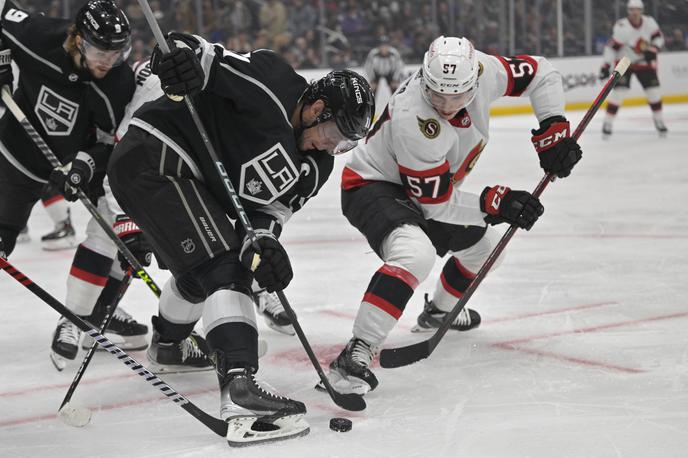 Anže Kopitar Kings Senators | Anže Kopitar in kralji so z 2:3 doma izgubili proti ekipi Ottawa Senators.  | Foto Reuters