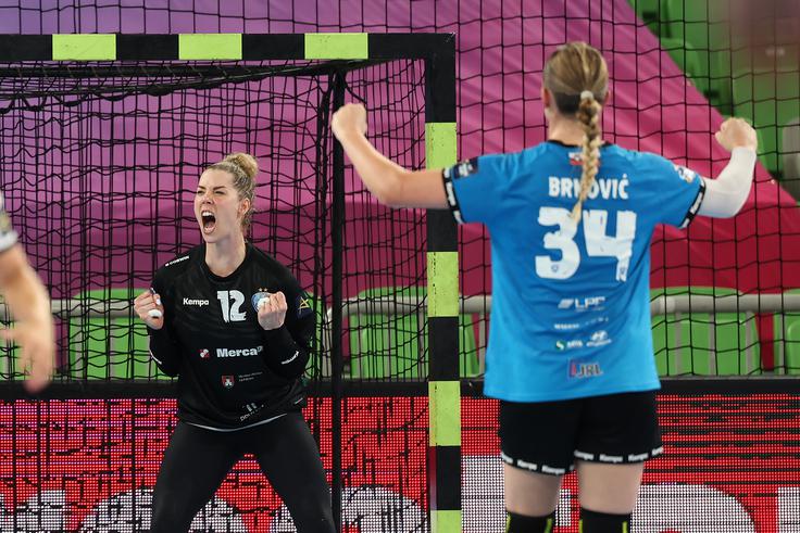 Liga prvakinj: Krim Mercator - Esbjerg | Foto: www.alesfevzer.com
