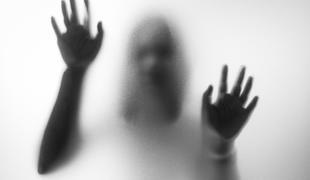 Ali v vaši hiši straši? Tako se najpogosteje javljajo duhovi preminulih ljudi