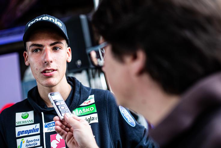Timi Zajc: Na letalnicah večjo vlogo igra odskok. Je veliko težje, če te nese daleč, pa je tudi veliko večji užitek. | Foto: Grega Valančič/Sportida