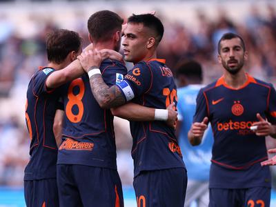 Prvaki v Rimu do zanesljive zmage, pomembne tri točke za Juventus
