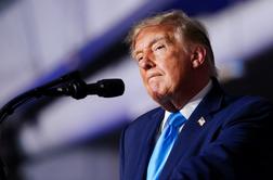 Trump potrdil umik bombnikov. "Bilo je nekaj groženj."