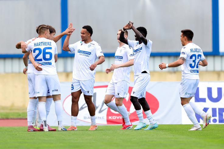 Koper je bil boljši od Radomelj. | Foto: Filip Barbalić