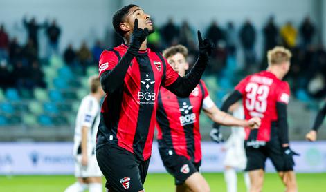 V živo: Primorje drži prednost proti Muri, delitev točk na vročem večnem derbiju