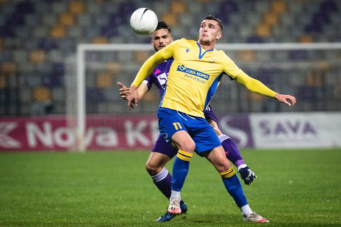 Nardin Mulahusejnović, napadalec Kopra, je prvi nogometaš v Prvi ligi Telekom Slovenije, ki je v tej sezoni dosegel šest zadetkov. | Foto: Blaž Weindorfer/Sportida