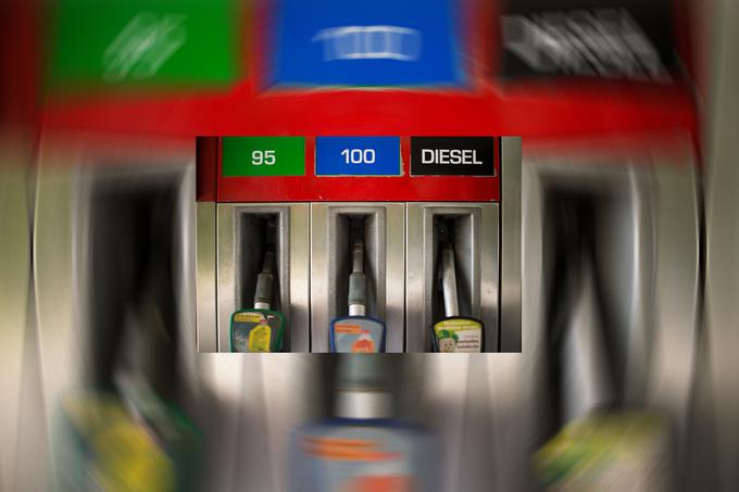 Pričakujemo lahko določen padec cen pogonskih goriv, vendar ta najbrž ne bo sorazmeren padcu cen surove nafte na surovinskih trgih. | Foto: Matej Leskovšek