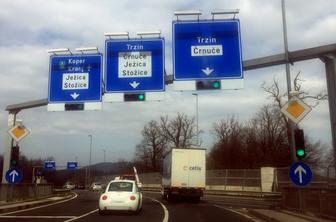 Po prometni nesreči udeležence iskali z dronom