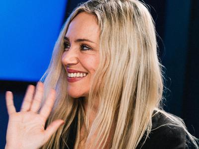 Katarina Čas v novi britanski seriji z zvezdniško zasedbo