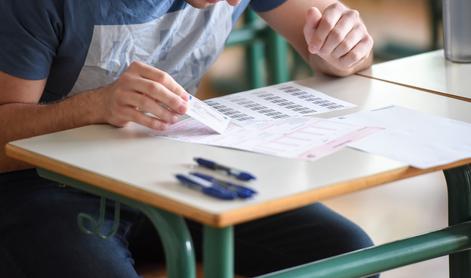 Dijaki zaradi pretežke mature pričakujejo ukrepe