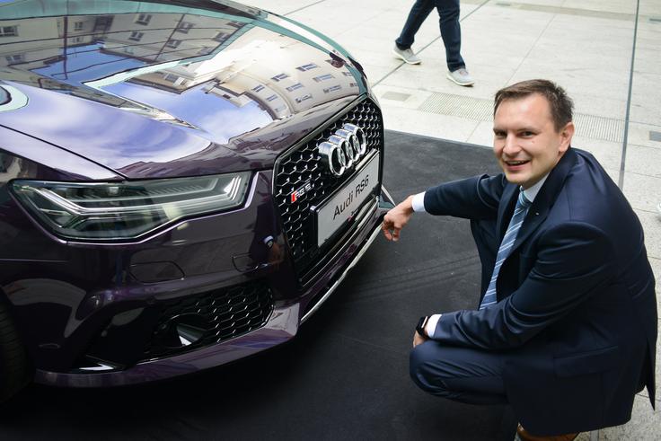 Dr. Matjaž Korman deluje v Ingolstadtu in je vodja 20 zaposlenih pri razvoju modela A4. Na vsem njegovem oddelku je približno 60 ljudi. | Foto: Jure Gregorčič