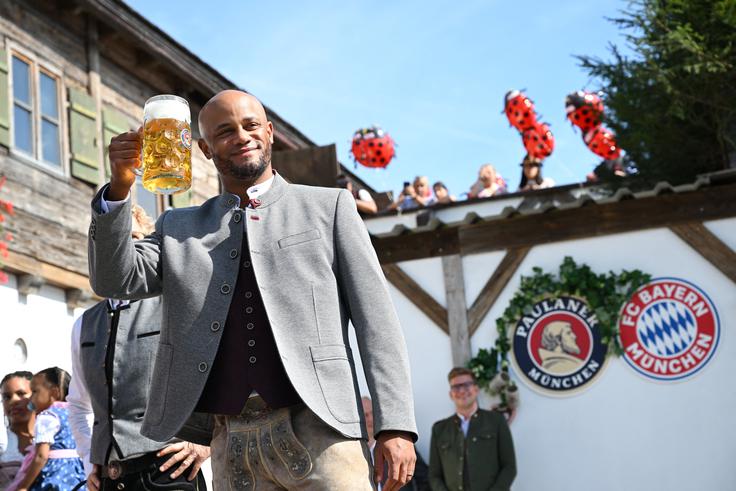Glavni trener Bayerna Vincent Kompany je prvič obiskal Oktoberfest. | Foto: Reuters