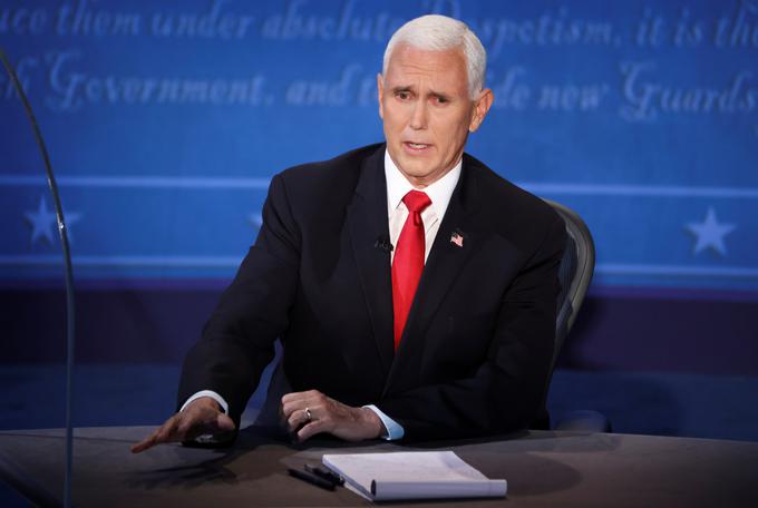Ameriški podpredsednik Mike Pence se namerava v petek javno cepiti proti bolezni covid-19. | Foto: Reuters