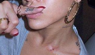 FOTO: Rihanna z novo tetovažo