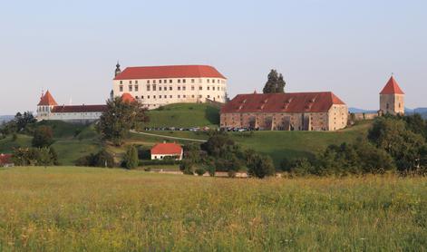 Pesnice na Dnevih poezije in vina o ženski pisavi