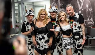 Agropop se je poklonil pokojni članici Šerbi #foto