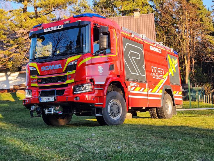 Novo gasilsko vozilo GVC-3 za PGD Škale za večjo varnost in še učinkovitejše intervencije. | Foto: Mestna občina Velenje