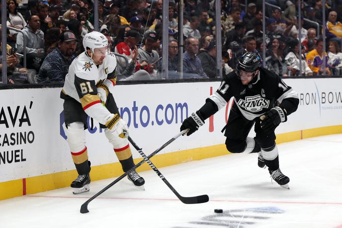 Anže Kopitar | Anže Kopitar in njegovi LA Kings bi z zmago prehiteli Vegas Golden Knights. | Foto Reuters