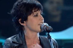 Pevka zasedbe The Cranberries Dolores umrla zaradi utopitve