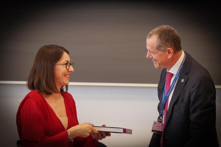 Na zaključnem srečanju prve faze projekta 5G-SITACOR je sodelujoče pozdravila tudi slovenska ministrica za digitalno preobrazbo Emilija Stojmenova Duh, za udeležbo se ji je zahvalil prorektor tržaške univerze Valter Sergo. | Foto: Ana Kovač