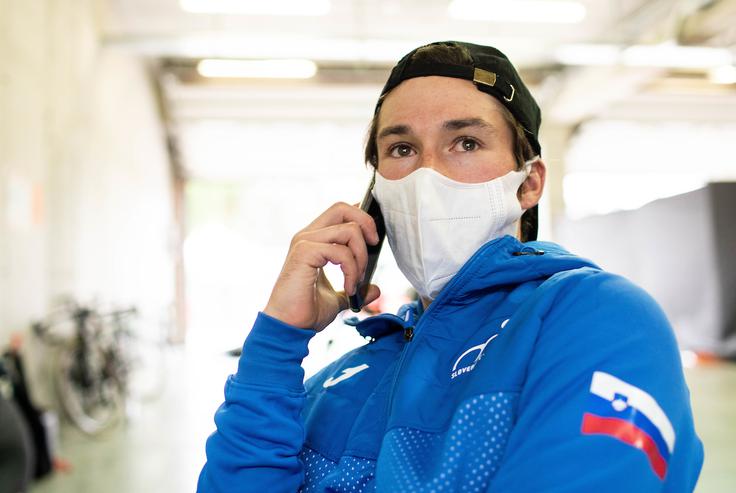 Če Primoža Rogliča ne bo imel pod svojim okriljem na klubski sceni, pa ga bo imel v reprezentančnem dresu. In nanj na olimpijskih igrah stavi veliko. | Foto: Vid Ponikvar
