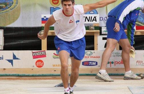 Prednost Hrasta in Gorenjcev
