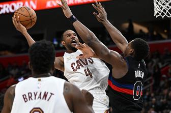 Kandidati za prvaka igrali podaljšek, Dallas pa niza poraze