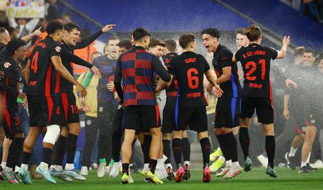 Šok in grozljive scene v Barceloni, ki slavi prvaka