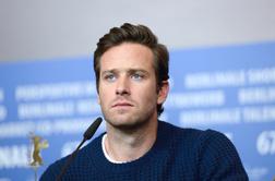 Igralec Armie Hammer izgon iz Hollywooda primerjal s križanjem
