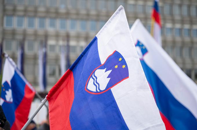 slovenska zastava | Foto: STA