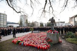 Nepregledna množica v slovo trem rudarjem #video #foto