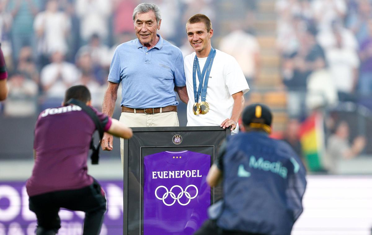 Eddy Merckx Remco Evenepoel | Legendarni Belgijec Eddy Merckx je zaradi težav s kolki spet v bolnici.  | Foto Guliverimage