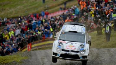 Ogier še vedno vodi, Kubica spet v grmovju