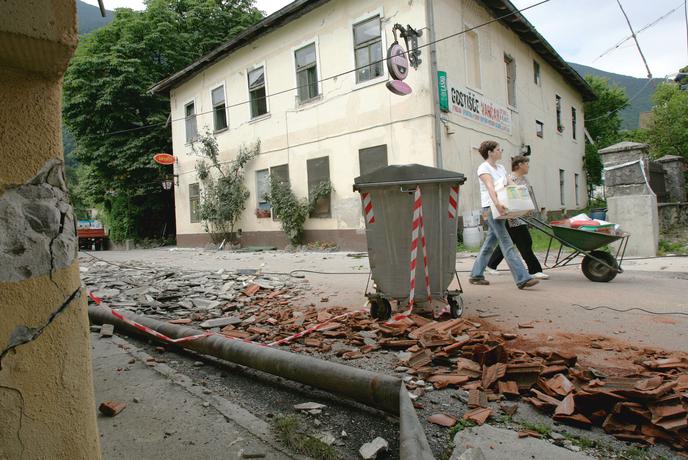 Silovit potres v Posočju