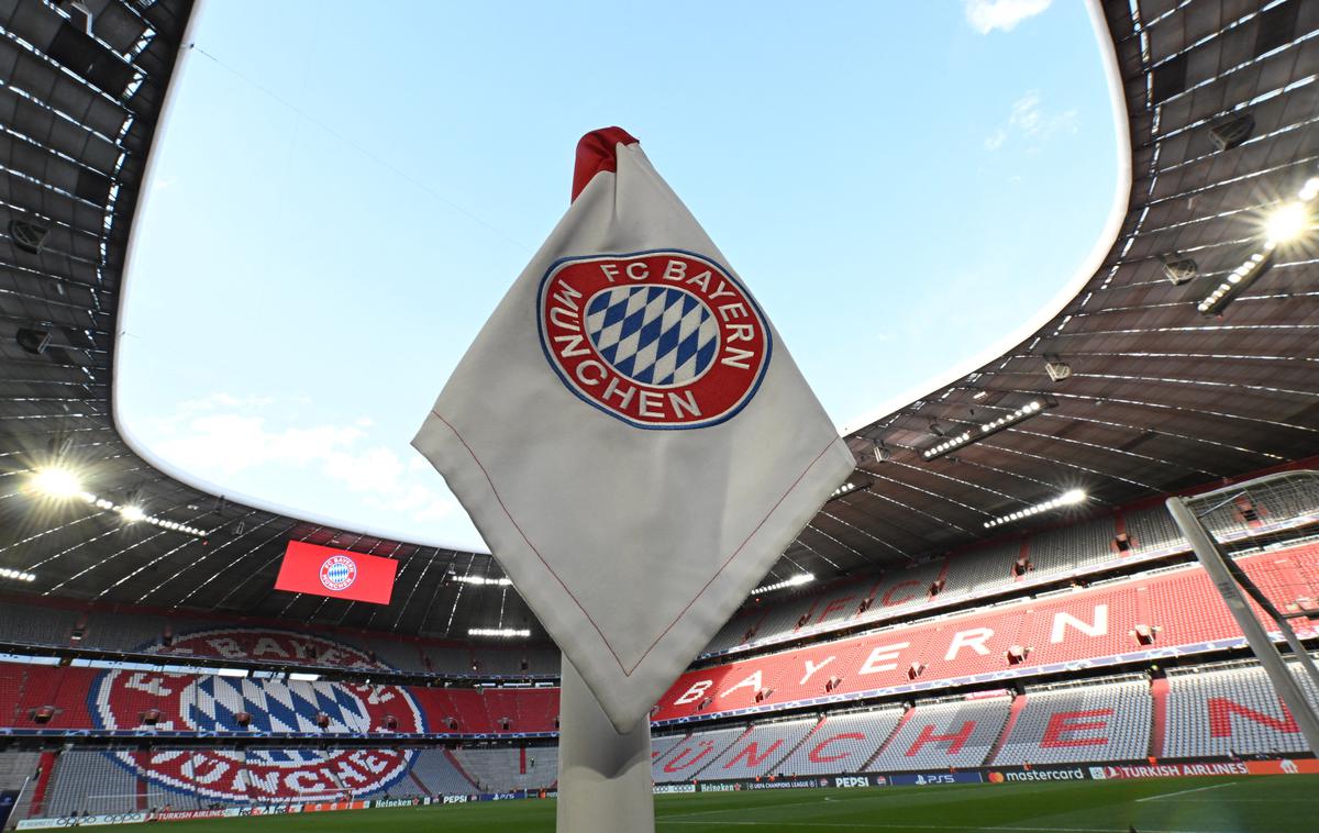 Allianz Arena Bayern München | Pri Bayernu so potrdili, da je število prošenj za vstopnice padlo s prvotnih 55.000 na 19.000 za tekmo. | Foto Reuters