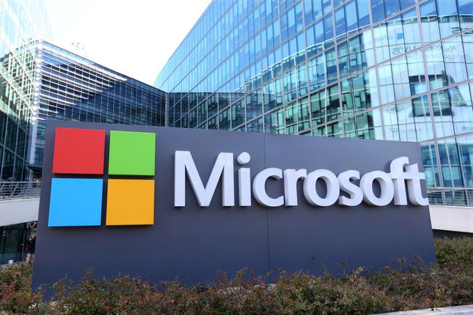 "Za Microsoft sem kot pripravnik delal samo eno poletje in se imel fantastično. Super lokacija, super delovni prostori, super sodelavci. Počutil sem se, kot da delam nekaj pomembnega," je za spletni portal Glassdoor zapisal nekdanji pripravnik pri Microsoftu. | Foto: Reuters