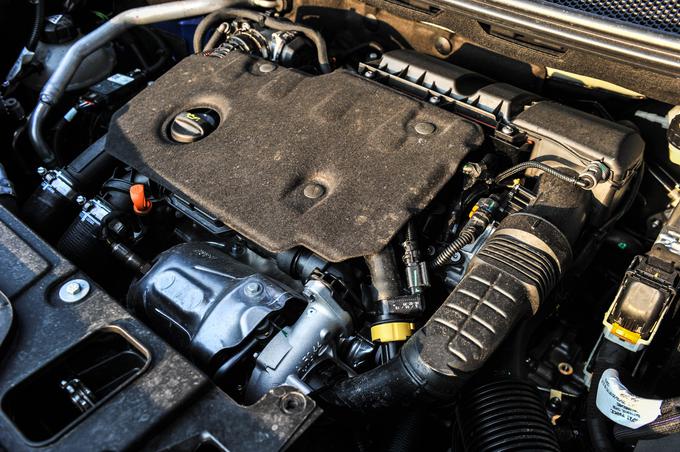 Novi 1,5-litrski motor je zamenjal stari 1,6-litrski motor. S 96 kilovati pomeni zdravo mero med močjo, povprečno porabo goriva in vsakodnevno uporabnostjo. | Foto: Gašper Pirman