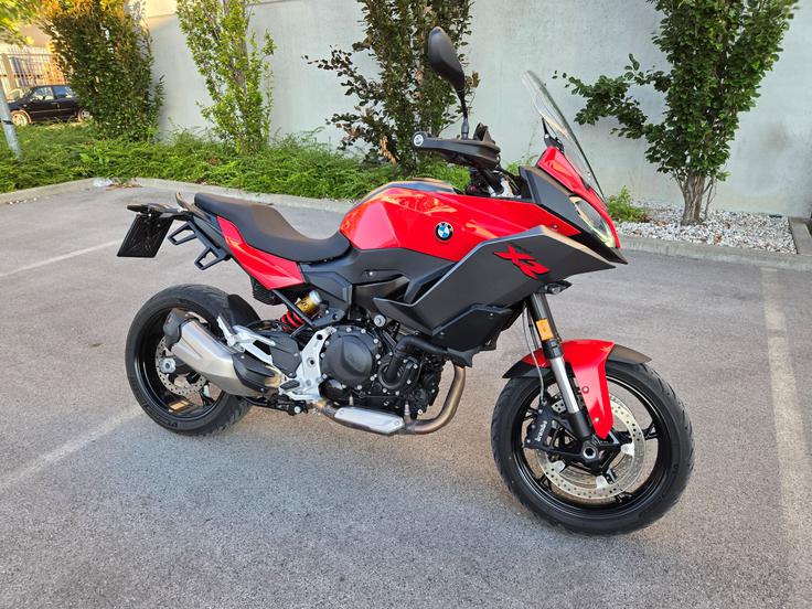 BMW F900 XR | Foto: Jakob Lenassi