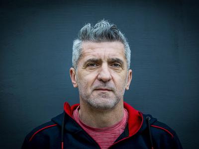 Neverjetne prigode legendarnih Slovencev na vročih gostovanjih v Jugoslaviji