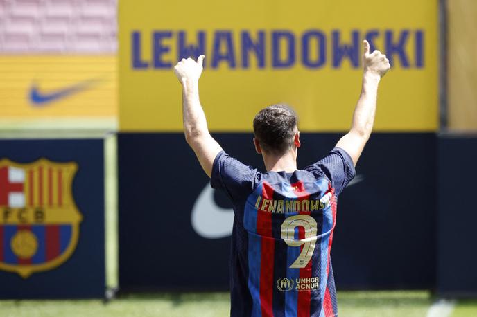 Barcelona Robert Lewandowski | Robert Lewandowski na predstavitvi pred tednom dni. | Foto Reuters