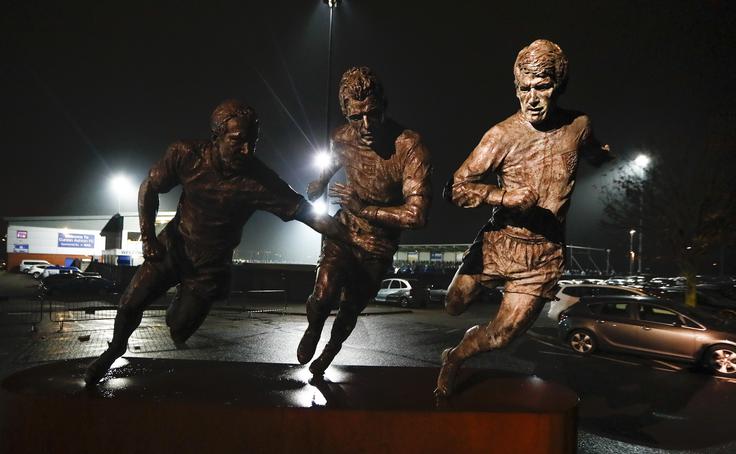 Simone Perrotta Kipi Simoneja Perrotte, Geoffa Hursta in Jimmyja Armfielda. | Foto: Reuters