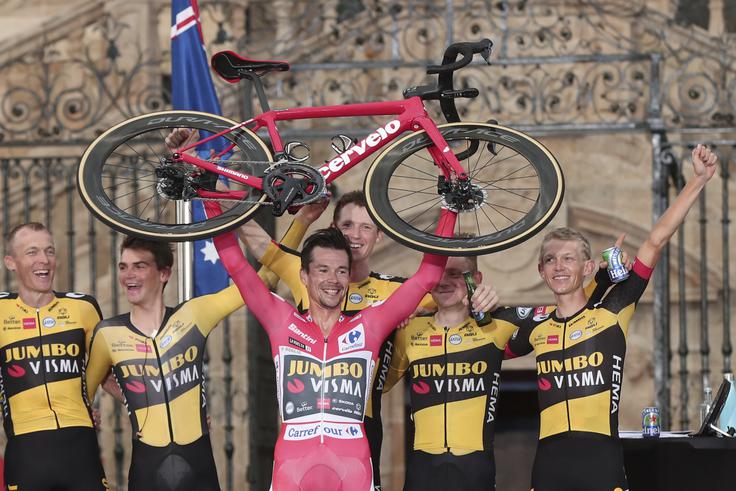 Primož Roglič je osvojil zadnje tri Vuelte. | Foto: Guliverimage/Vladimir Fedorenko