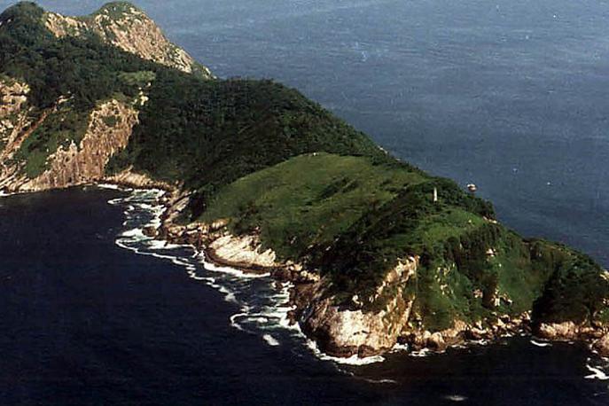 Kačji otok | Otok je še vedno pod strogim nadzorom, vendar se zdaj tam dogajajo hudi spopadi. | Foto Smithsonianmag
