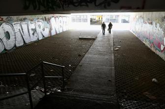 Silovita eksplozija v Splitu, v podhodu umrla ena oseba