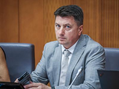 Zaradi suma poskusa vplivanja na nadzorni odbor občine poslanec Potnik v preiskavi KPK