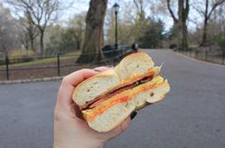 Ukradeni sendvič vas lahko stane tudi več kot tisoč evrov #video